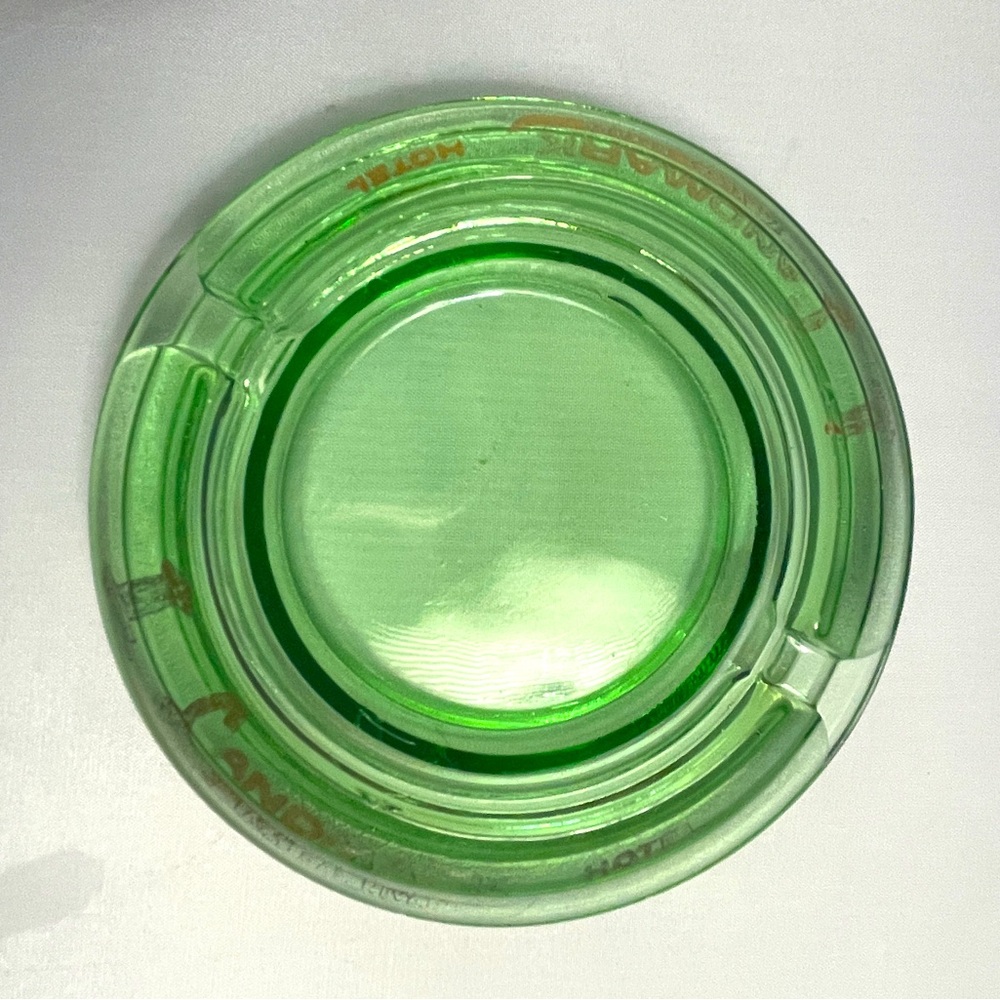 Vintage Landmark Casino Las Vegas Nevada Green Glass Ashtray‎ - Picture 2 of 8